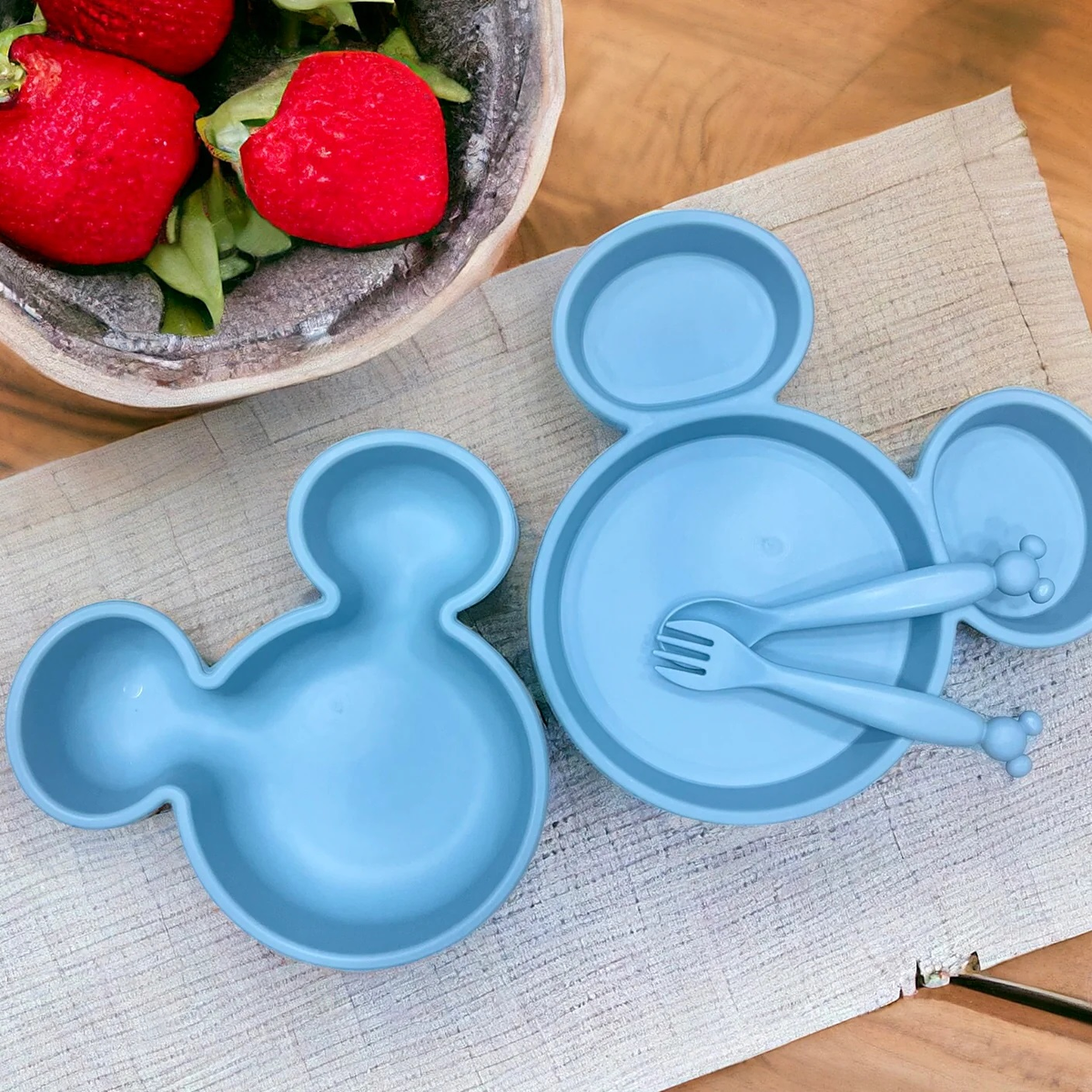 Set Pappa Topolino DISNEY Sagomato 4 Pezzi Stoviglie in Pp Riutilizzabile Adatto Al Microonde - 83200