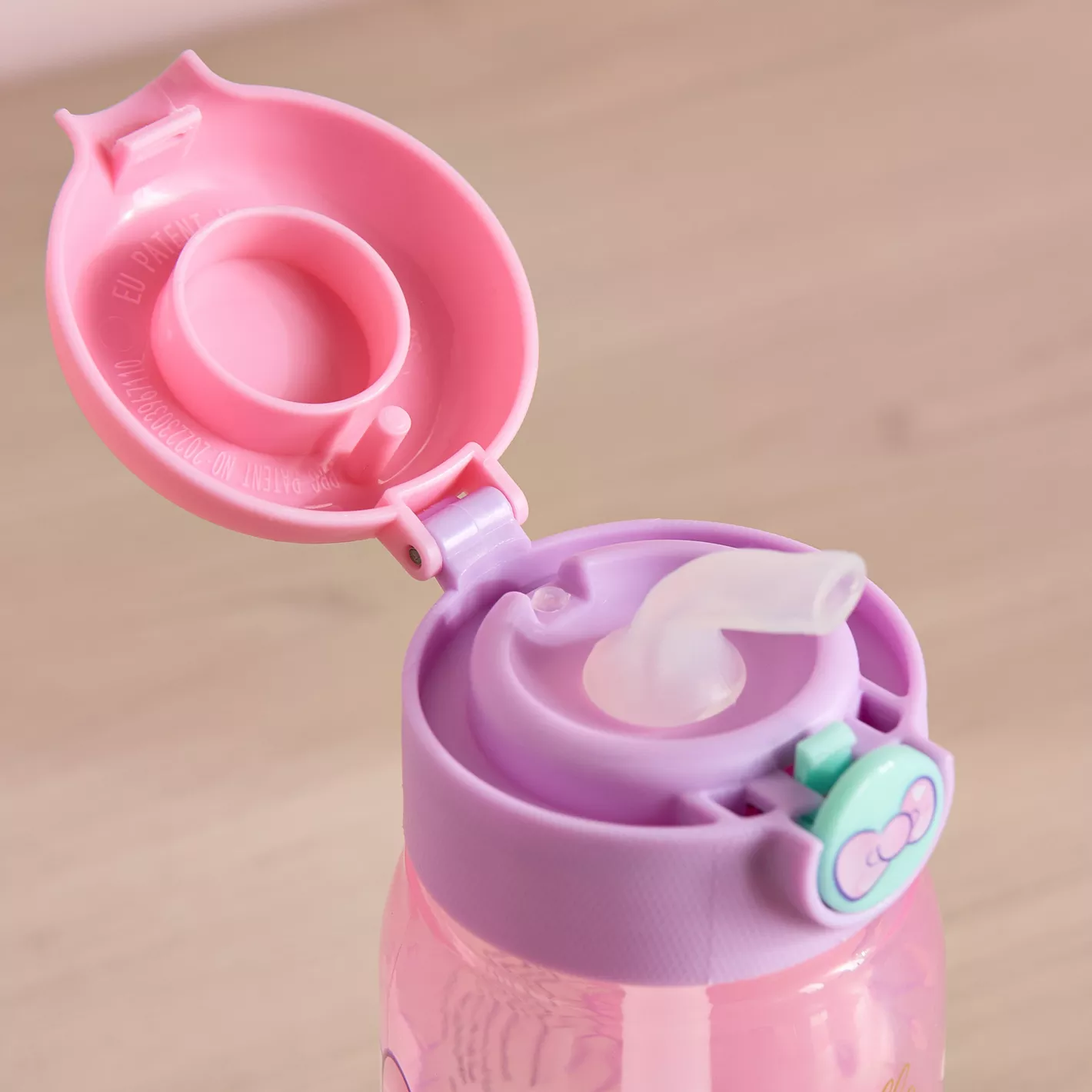 Borraccia Pop-Up Hello Kitty Sanrio Bottiglia in Plastica Riutilizzabile 510 Ml con Cannuccia - St81752