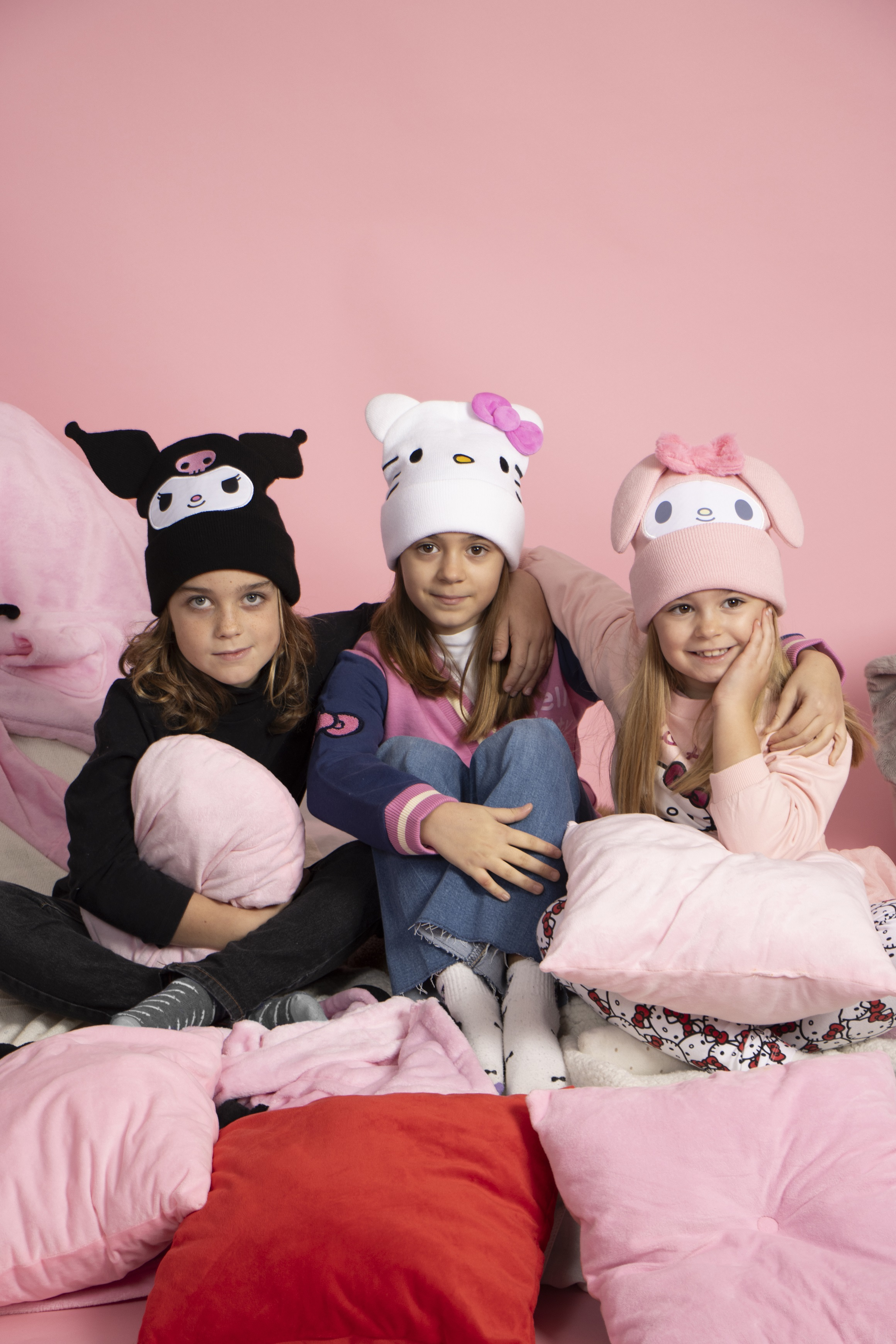 Berretto Invernale Kuromi Sanrio con Dettagli 3d Cappello in Morbido Acrilico - 0558