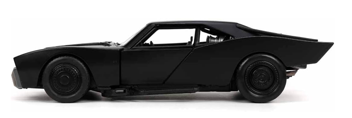 Modellino Batmobile 2022 Scala 1:24 con Figura in Metallo Batman da Collezione - 253215010