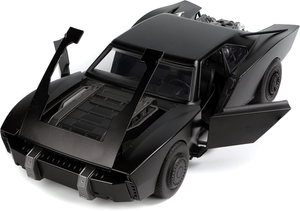 Modellino Batmobile 2022 Scala 1:18 con Figura in Metallo Batman da Collezione - 253216002