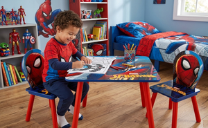 Set Tavolo con Due Sedie Spiderman in Legno- 86635
