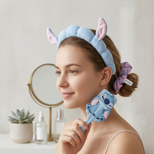 Set Accessori per la Cura Personale Stitch DISNEY Spazzola Cerchietto Scrunchie - 4116
