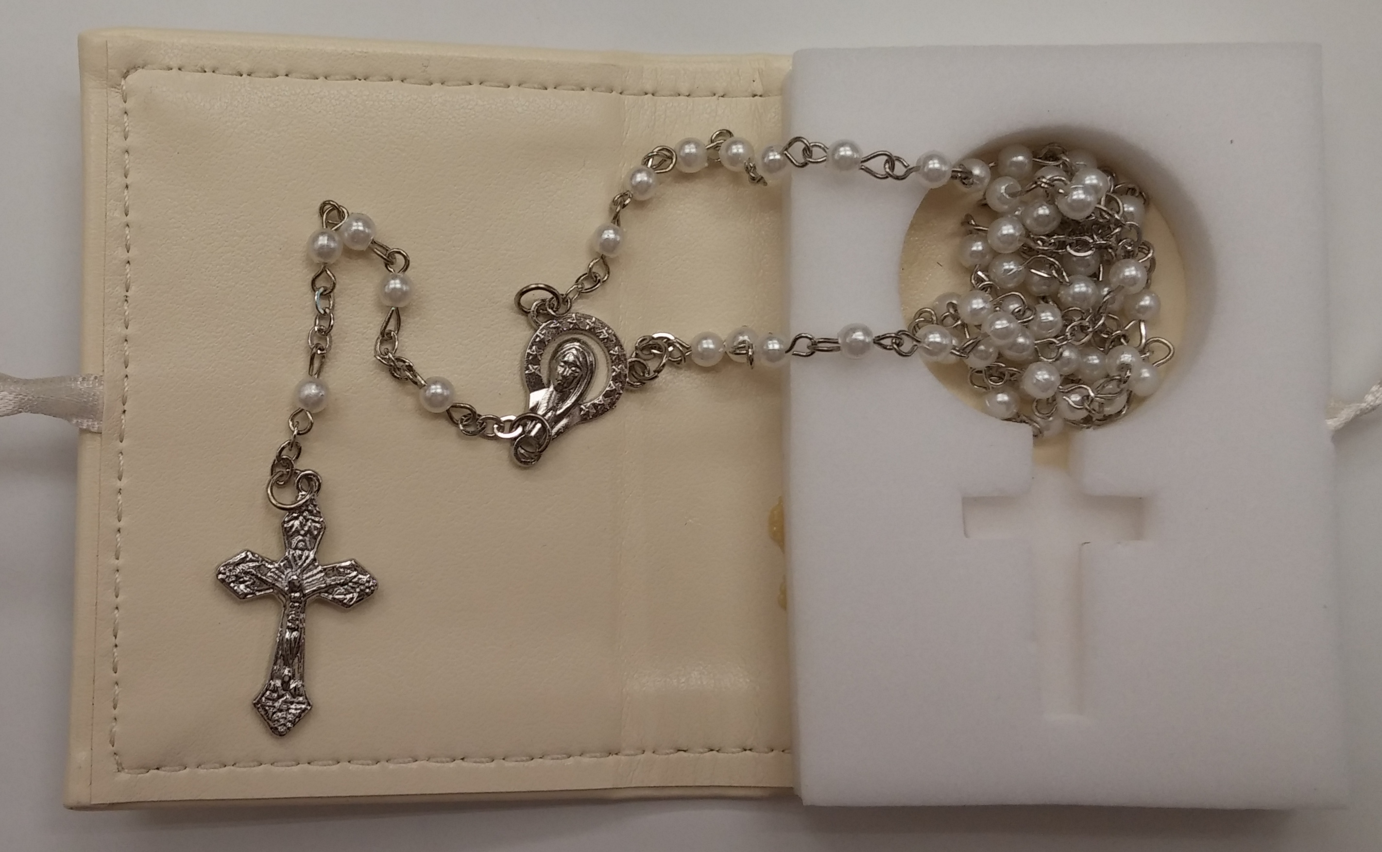 Rosario con Scatola in Pelle e Argento Bomboniera Panna Cm. 9x5x2 - 2868000