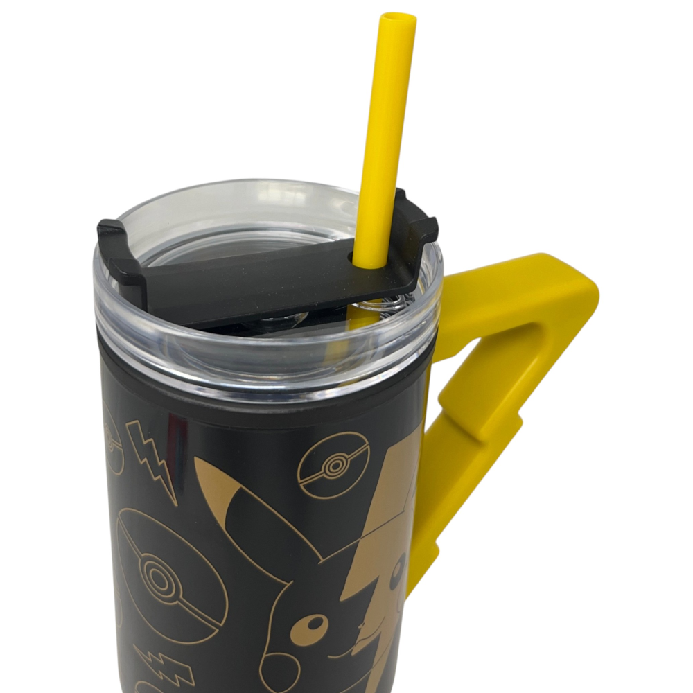 Bicchiere Termico con Cannuccia Pikachu Pokemon Manico 3d 770 Ml - 86682
