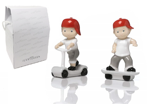 Bomboniera Statuina Bimbo Hip Hop in Porcellana Assortito in 2 Figure Ilary Queen - Iq3373