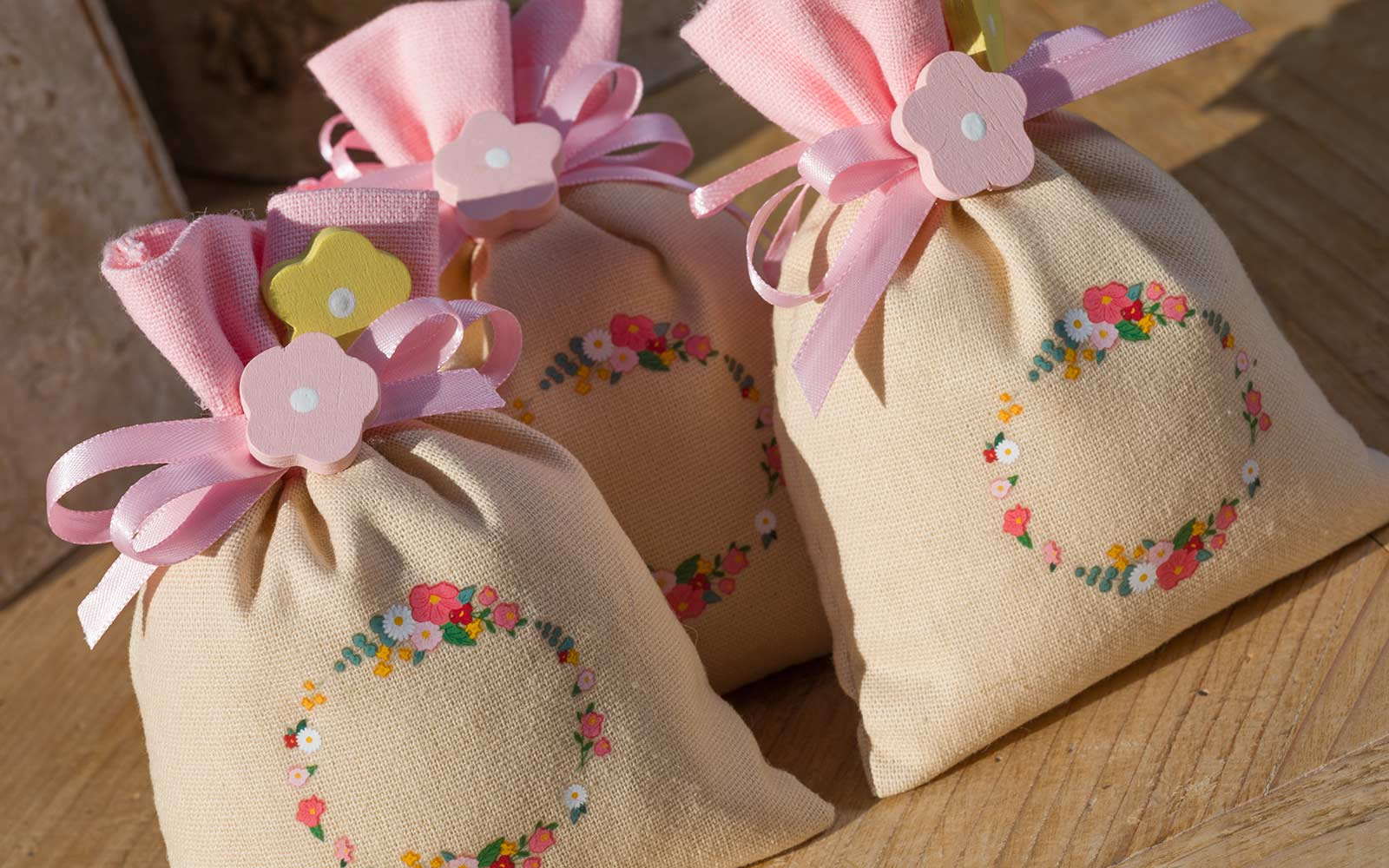 Sacchetto in Juta Flowers DISNEY Minnie Kit 10 Pezzi Porta Oggetti 10 X 14 CM