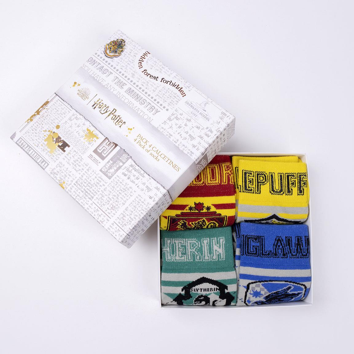 Calzini Invernali Harry Potter 4 Paia Hogwarts in Confezione Regalo (35-41) - 0567