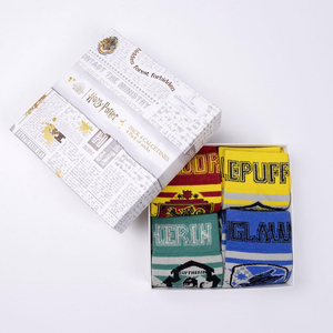 Calzini Invernali Harry Potter 4 Paia Hogwarts in Confezione Regalo (35-41) - 0567