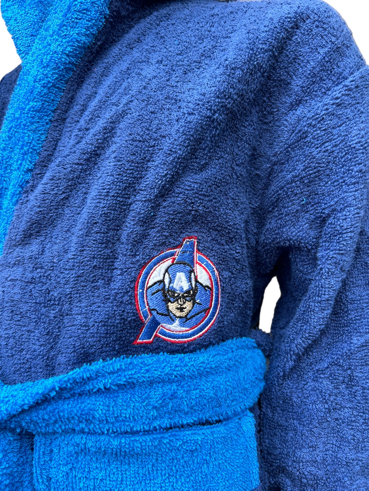 Accappatoio in Spugna 100% Cotone Avengers MARVEL Capitan America Accappatoio con Cappuccio e Cintura - Ave0921