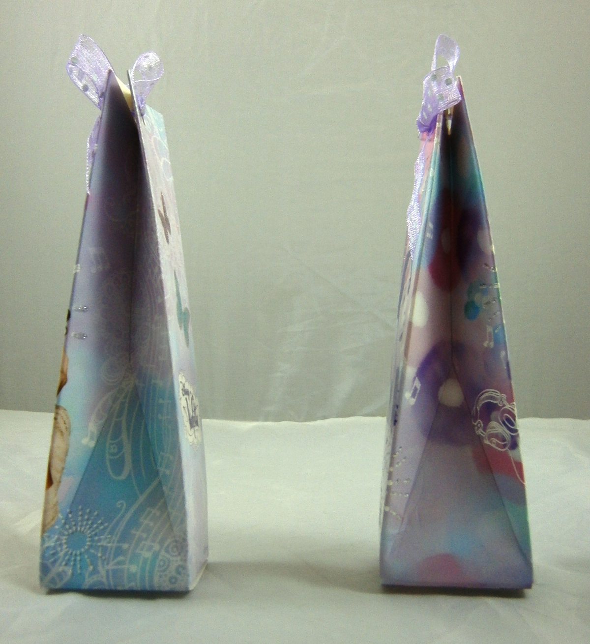 Bomboniera Violetta Scatolina Piramide DISNEY Portaconfetti  Cm.14x4x4