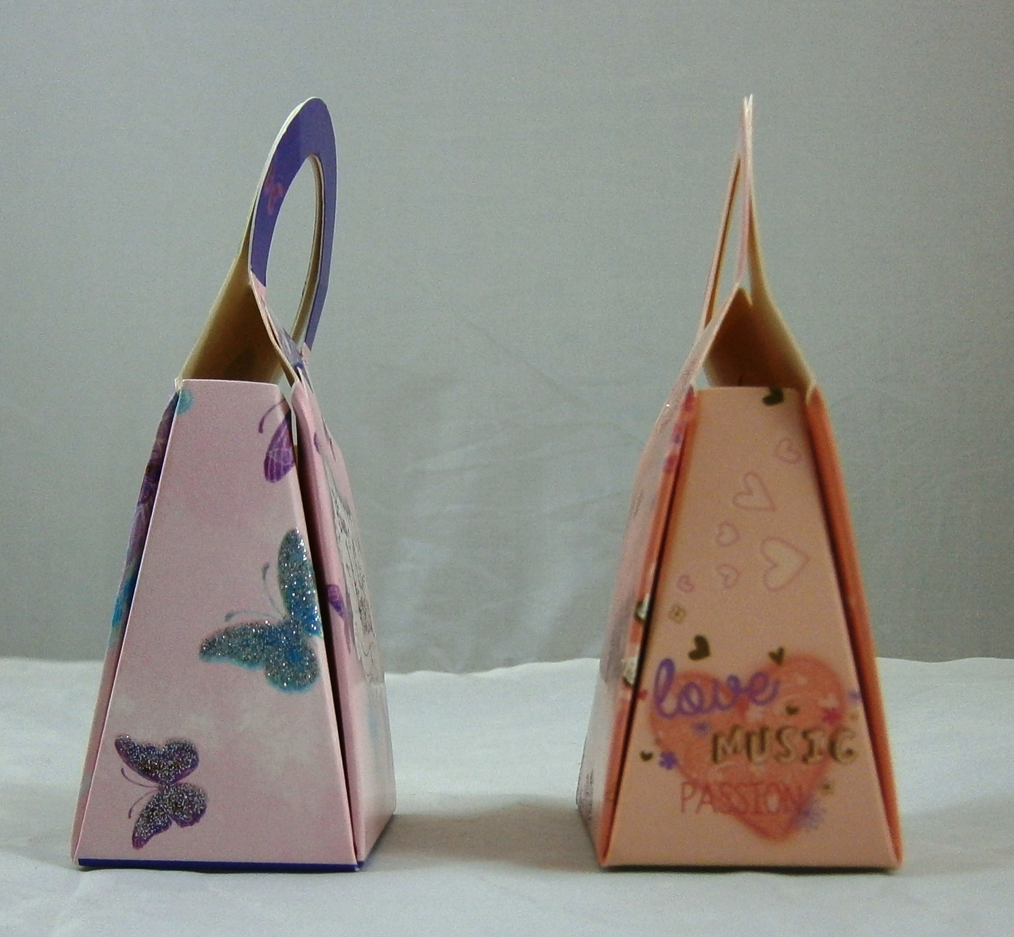 Bomboniera Violetta Scatolina a Borsetta DISNEY Portaconfetti Cm. 8x4x4