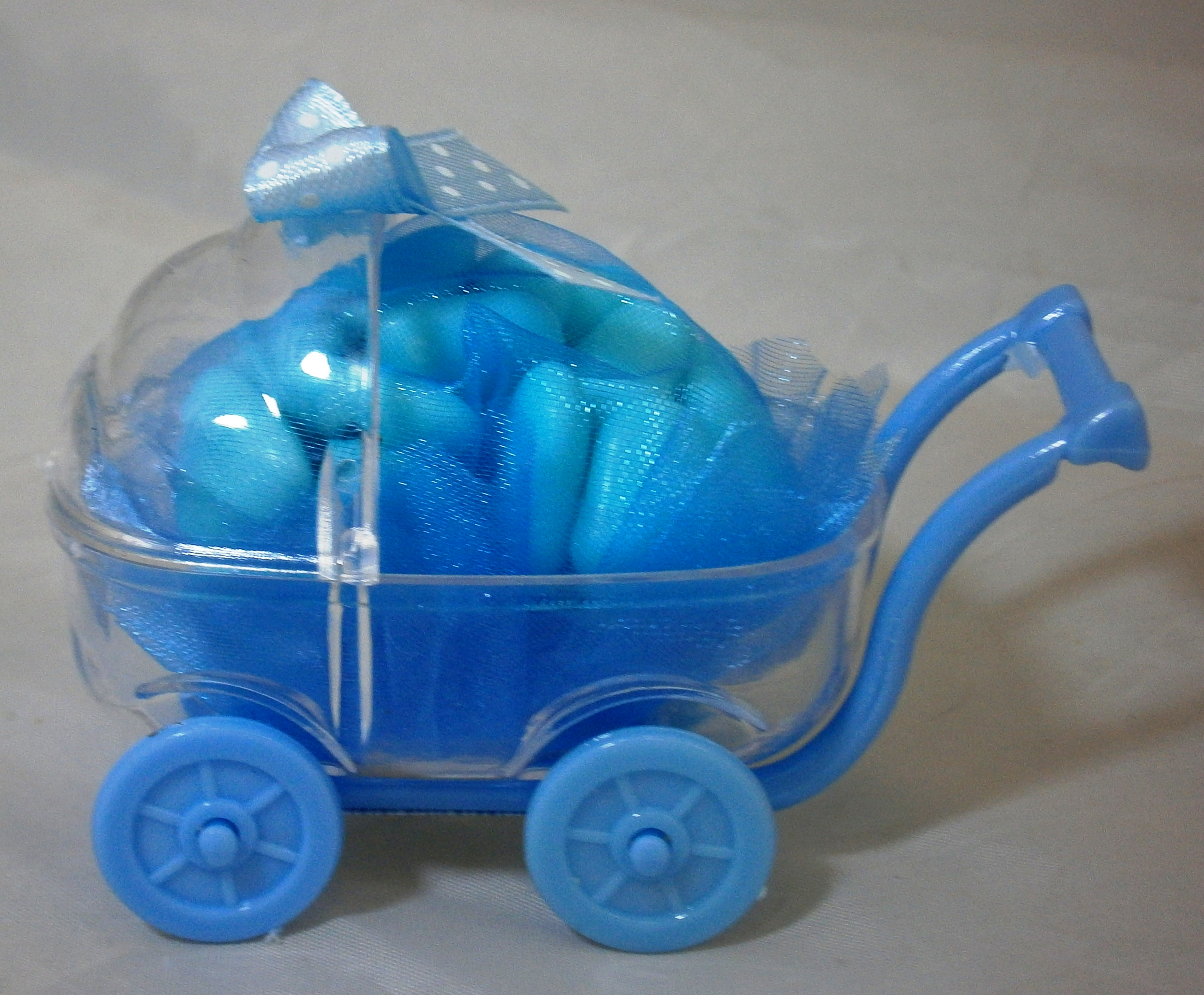 Bomboniera Astuccio Carrozzina Celeste Portaconfetti Trasparente Cm. 8x5.5