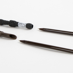 Set Penne Harry Potter Hogwarts 2 Bacchette Confezione Blister - 1557